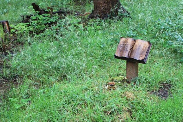 natural-burial-UK-Grave-Marker-1024x422