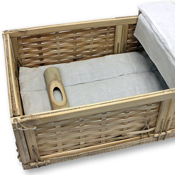 Simple Bamboo Container Interior with Lining 1024x576